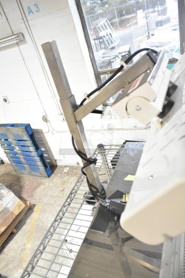 BRAND NEW SCRATCH AND DENT Pavoni ALADIN Stainless Steel Sugar Heating Lamp, Model 59AALADIN, 120V, 1 Phase.