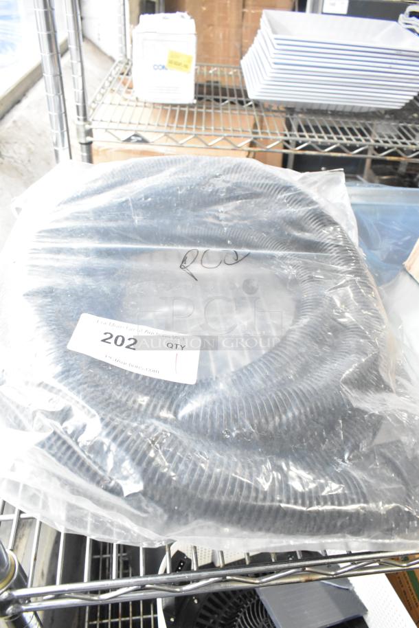 BRAND NEW Makita P-79865 anti-static hose, scratch and dent, in sealed packaging with visible lot tag.