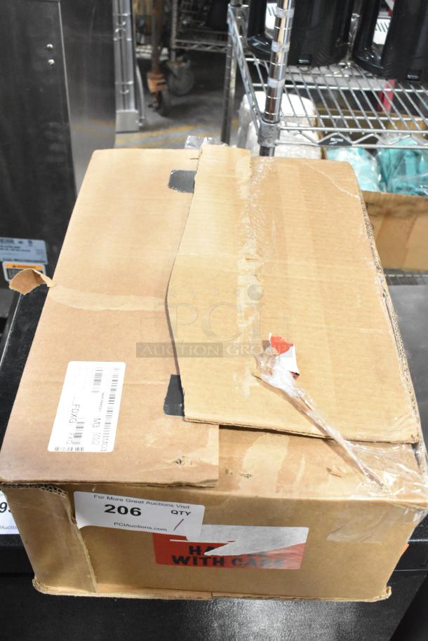 Brand new HP1175111 Southbend Window Pack in original box. Box shows scratches and wear. Labels visible for model and auction site.