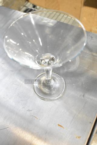 Brand new Pasabahce 44410 Bistro Sodalime Glass, clear, scratch and dent condition, ideal for serving drinks.