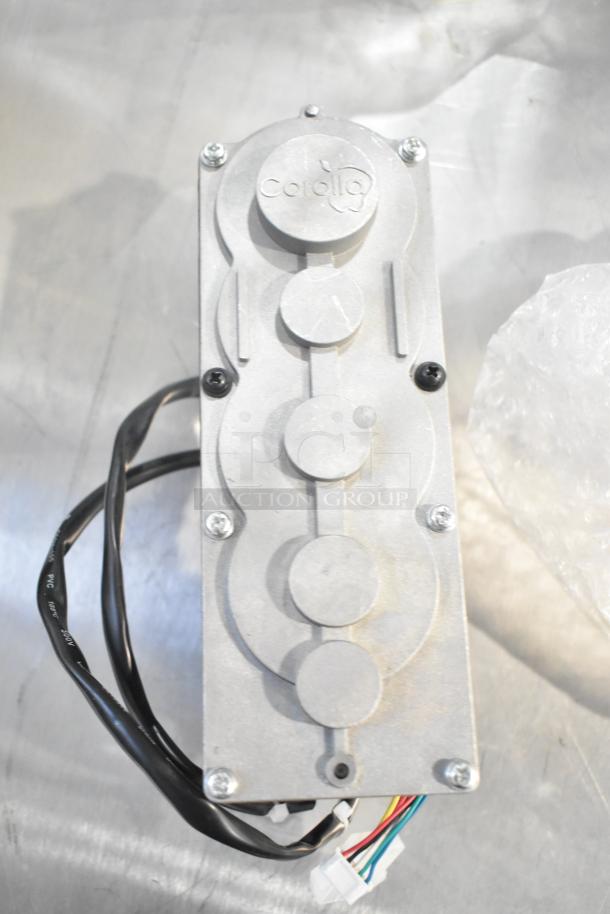 Royal Kincool FL57BLS01-24V-4000AD-01 round motor, silver finish, visible wiring, "Cooliq" branding on top, excellent condition.