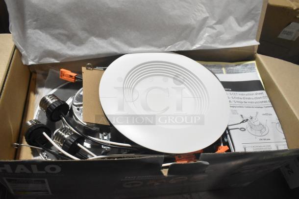 Halo LT56079FS1EWHR6PK Baffle Downlight Set, new in original box, includes installation instructions and fittings.