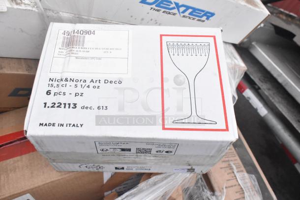 Box of Nick & Nora Art Decò glasses, 6 pcs, 5 1/4 oz, Made in Italy, item code 1.22113. Image shows packaging and label details.