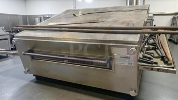 Flawless EMPERO gas conveyor pizza oven, model 535×1360 mm, includes stand, UL listed, fully tested, excellent condition.