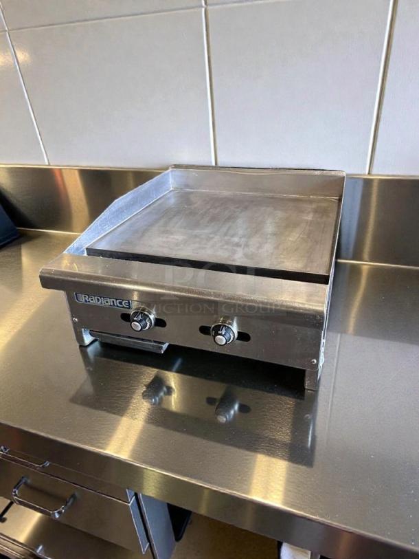 Radiance Commercial Gas Griddle (Model RAD-M-GRD-0544) in exceptional condition, natural gas, heavy-duty flat top, fully tested.