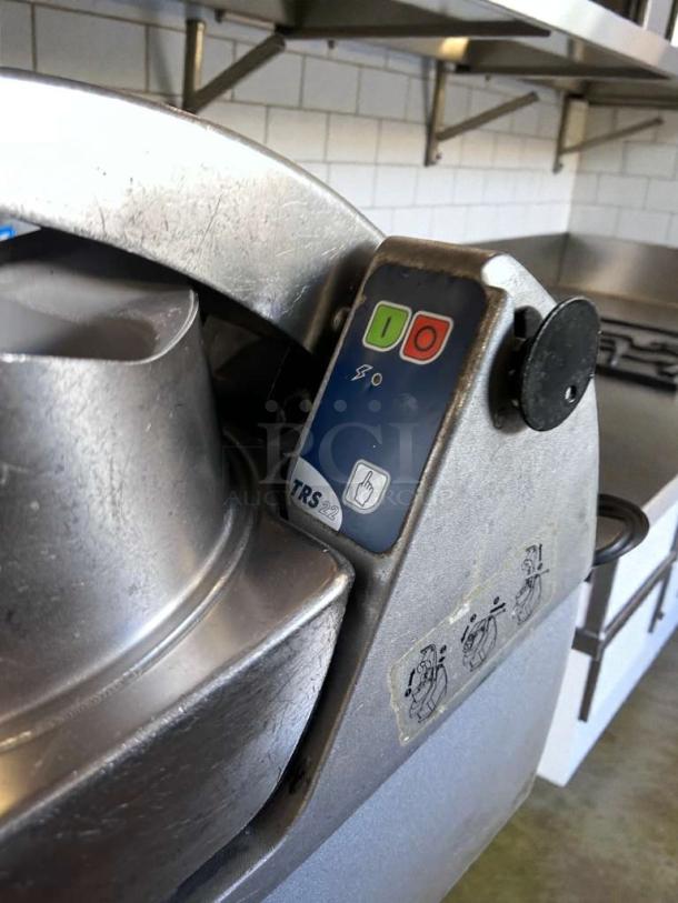 Robot Coupe TRS 22 commercial food processor, premium condition, stainless steel, visible control panel, operational marks.