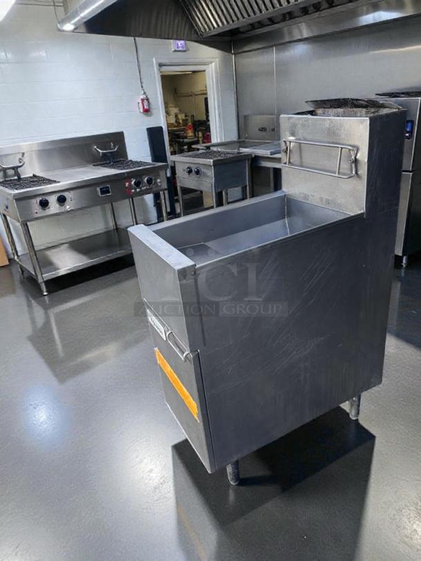 Frymaster ESG35T natural gas fryer, 40 lb capacity, excellent condition, NSF & ETL listed, fully tested, Welbilt brand.