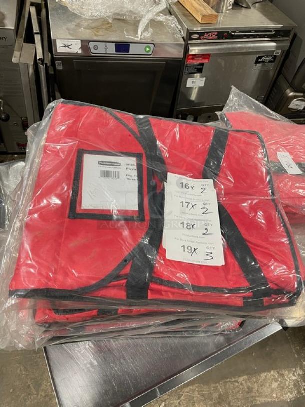 Rubbermaid ProServe red nylon insulated delivery bag, model FG9F3700RED, new in packaging, for pizza/fast food transport.