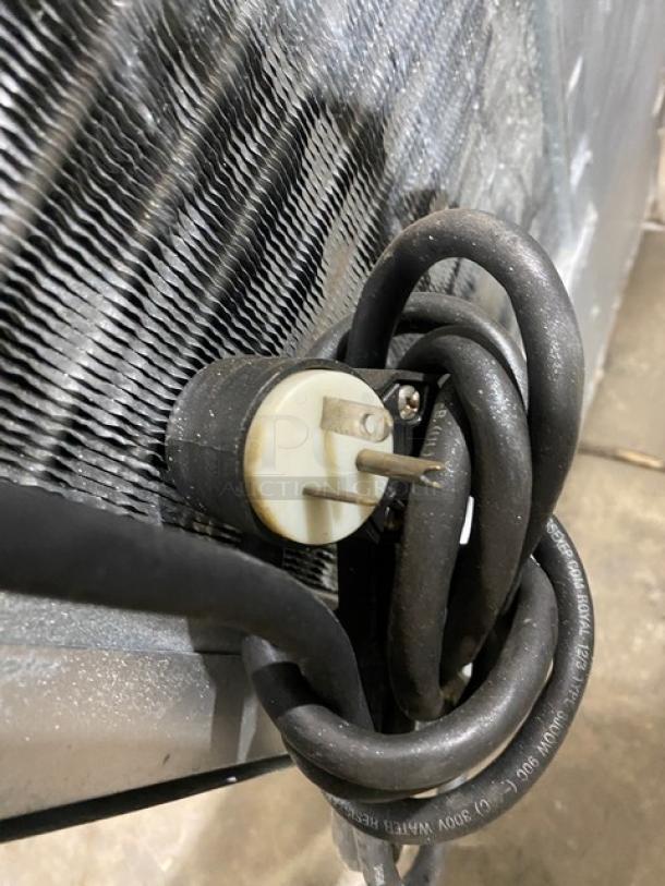 Hoshizaki Slim Line ice machine power plug, coiled cord, air-cooled; KM-515MAH model; commercial use; 115-120V.