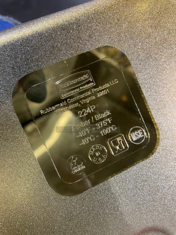 Rubbermaid Amber High Heat Food Pan, Model FG224P00AMBR, 1/2-Size 4" Deep, New, Label showing temperature and certification.