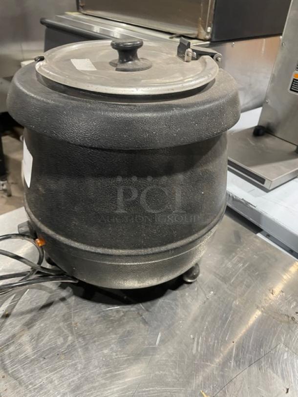 GlenRay Model 1010796 black electric soup kettle, 10.5 Qt capacity, commercial use, 120V, visible cords, good condition.