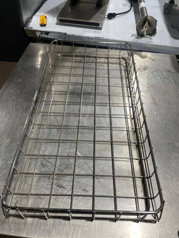 Commercial chrome plated full-size bagel/pastry rack. Wired design, durable, excellent condition, ideal for bakery use.