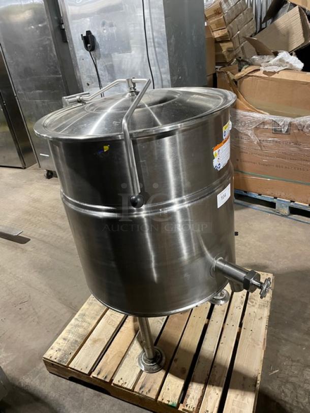 Cleveland Range KEL40 stainless steel 40-gallon steam kettle, electric-powered, on legs, with lid and valve, excellent condition.