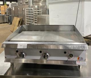 CPG Commercial Stainless Steel Gas Flat Griddle with thermostatic controls, back and side splash, and sturdy legs.