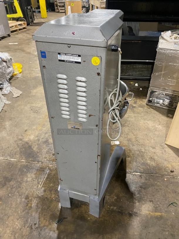 Univex SRM30 30 Qt Planetary Mixer, floor style, stainless steel mixing bowl, 115V 1 Phase, visible compliance label.