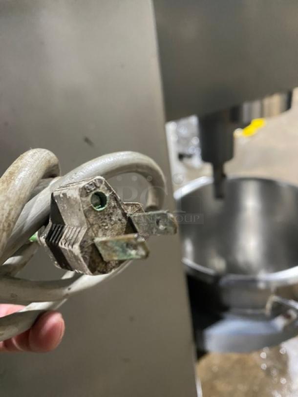 Univex SRM30 30-quart mixer with stainless steel bowl, showing power cord and plug. Floor style, 115V, 1-phase.