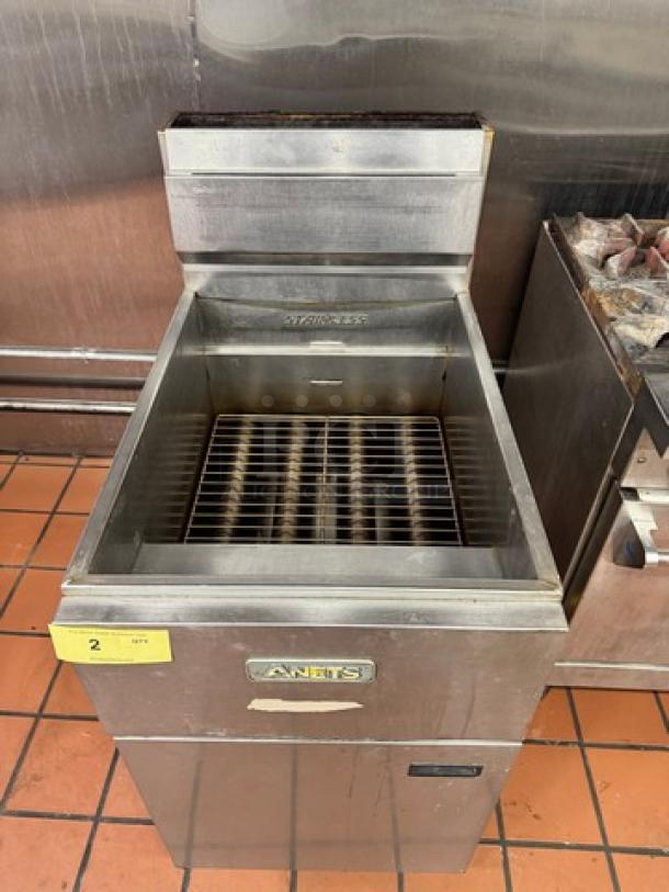 ANETS SLG100 Commercial NG Fryer, stainless steel, used, with branding plaque, suitable for high-volume kitchens.
