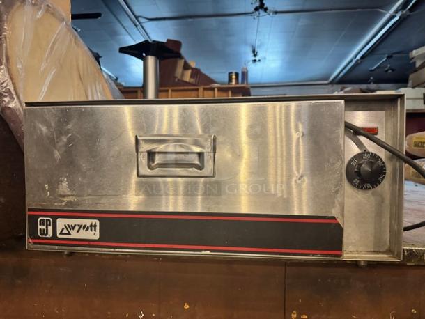APW Wyott BW-30 food warming drawer, stainless steel, 120V, visible control knob, APW Wyott logo, used condition.