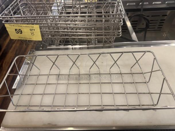 Stainless steel wire display basket, ideal for pastries, model BIDX8, shown in excellent condition with a tag indicating quantity 8.