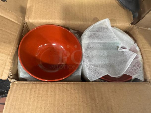 Brand new red bowl, BIDX12 model, in original packaging with protective material. No visible defects.