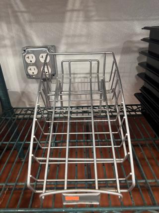 Counter display BIDX3, metal wire construction, good condition, rectangular shape, suitable for retail use.