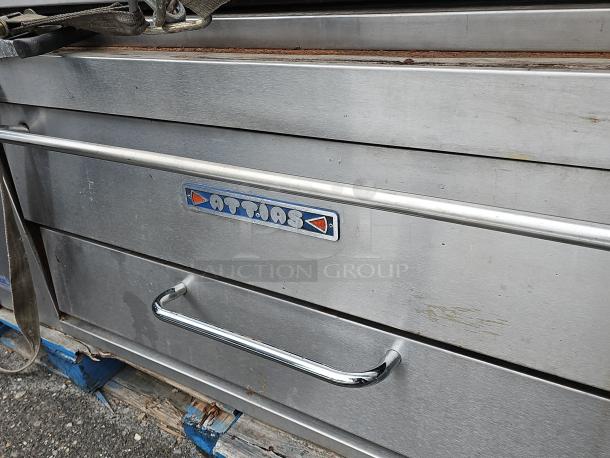 ATTIAS NG Single Deck Pizza Oven, stainless steel, visible wear, logo on front, BIDX2 model, for commercial use.