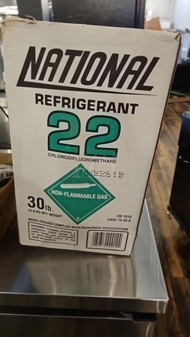 National Refrigerant 22 tank, 30 lbs, chlorodifluoromethane, non-flammable gas, box with labels indicating specifications and safety.