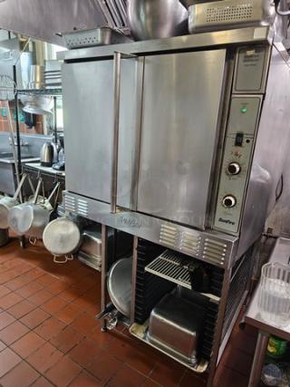 SUNFIRE full-size single deck convection oven, stainless steel finish, control panel with knobs, no stand included.