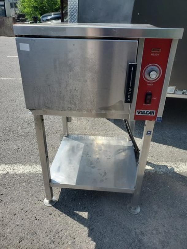 Vulcan VSX9000 Steamer, 208/240V, stainless steel, freestanding unit, visible control panel and shelf, used condition.