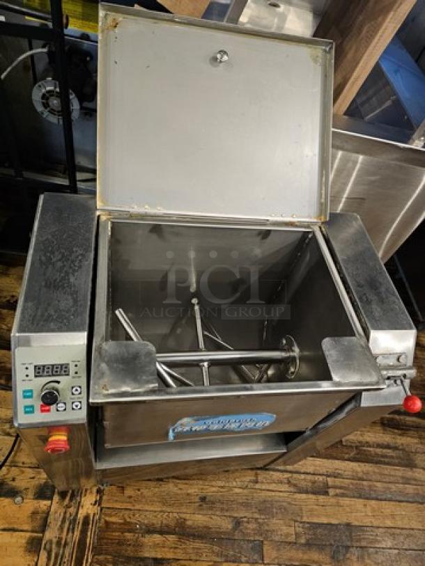 Gold Brush GB L80 dough mixer, 110V, tested and working. Stainless steel body, control panel with digital display.