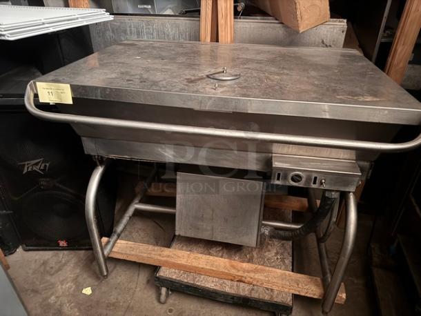 Industrial electric kettle TSCE-40, 120/208V, stainless steel, large capacity, mounted on sturdy frame, visible control panel.