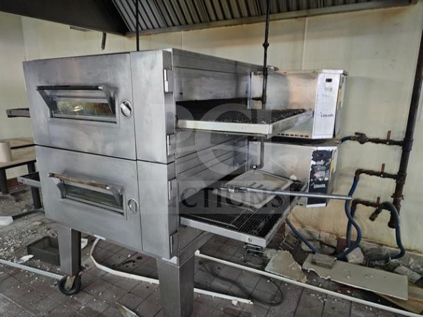 Lincoln Impinger Single Stack Conveyor Oven, stainless steel, visible controls, used condition, suited for commercial kitchens.