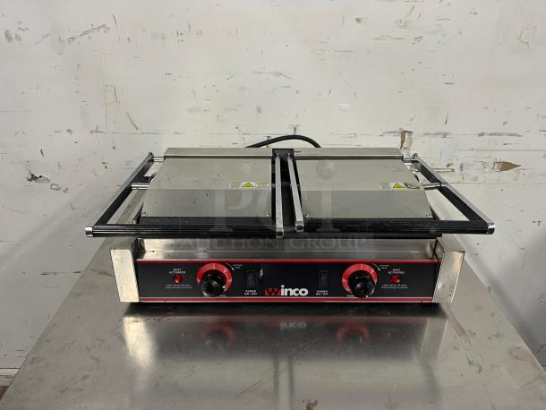 Winco ESG-2 Double Commercial Sandwich Press with cast iron smooth plates, 120v, stainless steel, excellent condition.