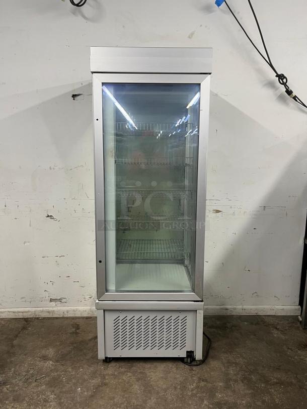 TEKNA 4400 NFP 4-sided glass refrigerated display case, model 4400, with shelving, excellent condition.