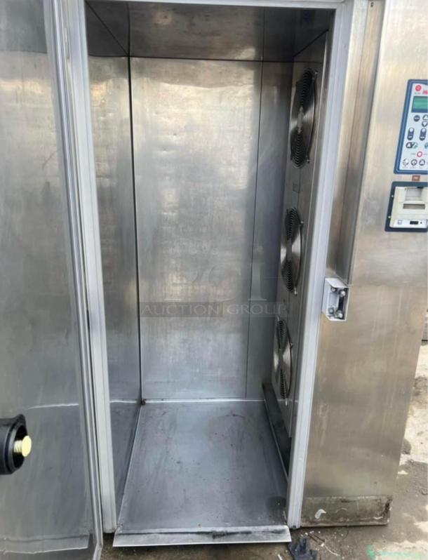 American Panel HurriChill blast chiller, stainless steel, excellent condition, UL listed, model AMP-L-CHILL-0559, fully tested.