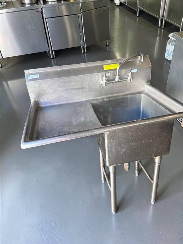 Commercial Stainless Steel 1-Compartment Prep Sink with right drainboard, NSF certified, inspected and ready for use.