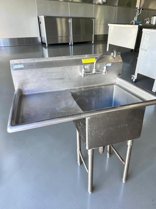 Commercial stainless steel 1-compartment prep sink with right drainboard, NSF-certified, fully inspected, ready for use.