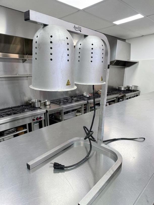 Avantco Dual Heat Lamp Food Warmer Station in exceptional condition, model AVT-S-WRM-0600, 120V, operational, countertop design.