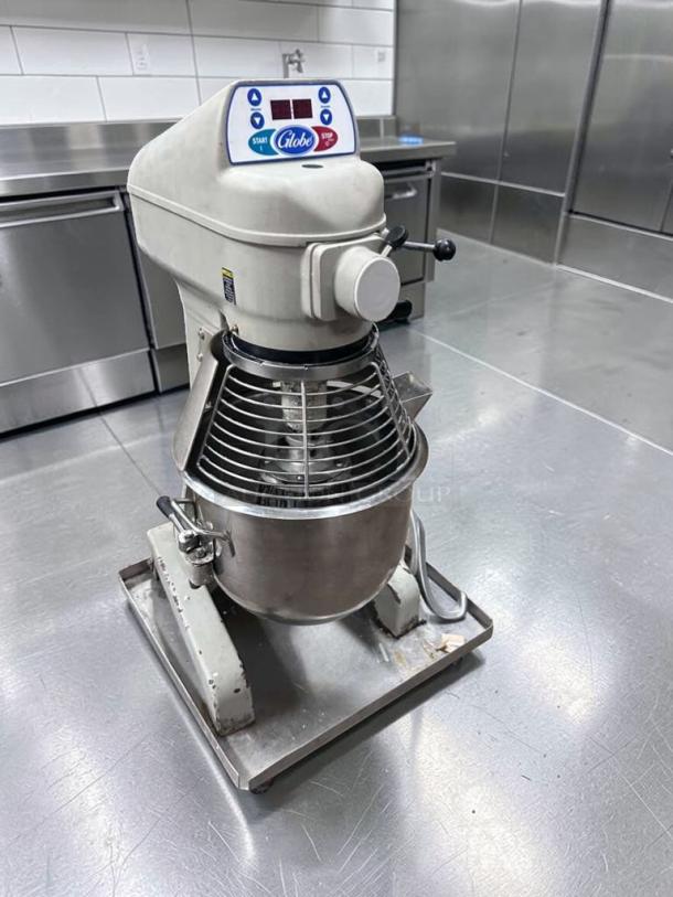 Flawless Globe SP20 Planetary Mixer, 20 Qt, 1/2 HP, 115V, NSF, fully tested, operational, commercial kitchen-ready.