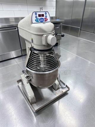 Flawless Globe SP20 Planetary Mixer, 20 Qt, 1/2 HP, 115V, NSF, fully tested, operational, commercial kitchen-ready.