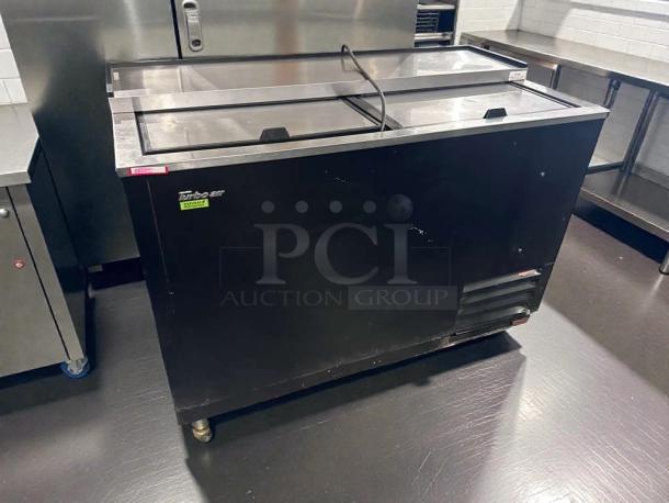 Alto-Shaam 6.10 ESG heated display cabinet, natural gas, top-tier condition, Menomonee Falls, WI. Fully tested, with visible labels.