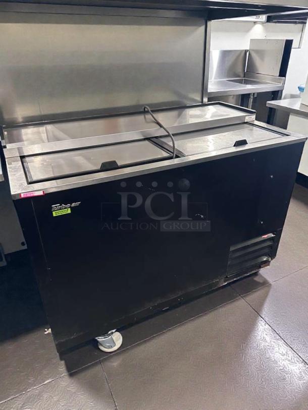 Alto-Shaam 6.10 ESG commercial heated display/holding cabinet, natural gas, top-tier condition, fully tested, black exterior.