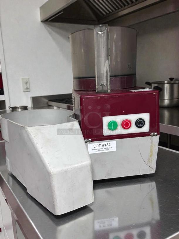 Commercial food processor bowl and lid assembly in excellent condition. NSF approved, model FP-S-BOWL-0372, fully inspected.