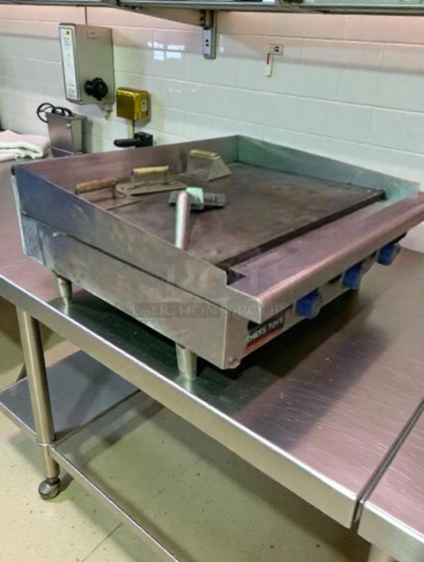 Imperial Range ITG-36NG gas griddle, 36-in, excellent condition, 90,000 BTU, UL listed, fully operational, stainless steel.