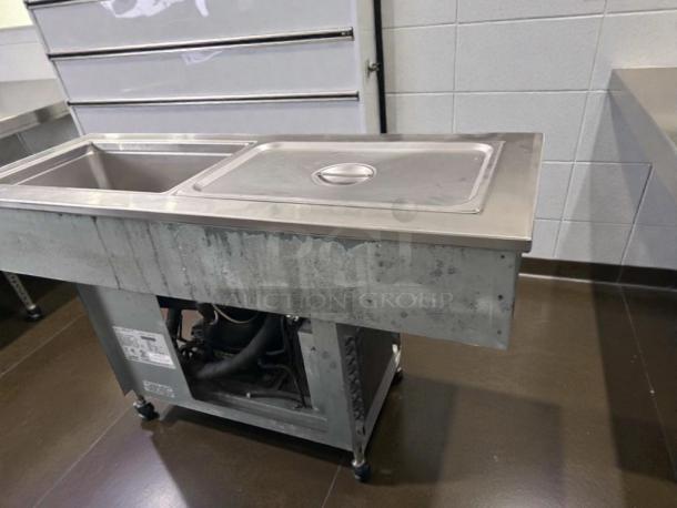 Delfield 8148-EFN refrigerated cold food table, stainless steel, exceptional condition, 115V, NSF & UL listed, fully tested.