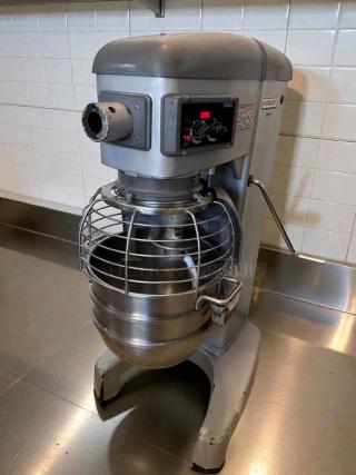 Hobart HL300 30 Qt commercial mixer, premium condition, 115V, UL & NSF listed, fully tested, silver with control panel.