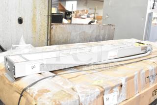 Brand new ServIt 423SW48THA 48" strip warmer, single toggle control, 2024 model. Features 120 volts, 1 phase. Scratch and dent condition.