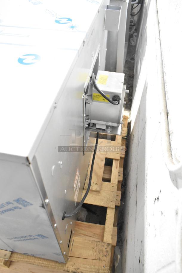 2025 Vulcan VC5ED-11D1 commercial electric convection oven, new scratch and dent, view-through doors, thermostatic controls.