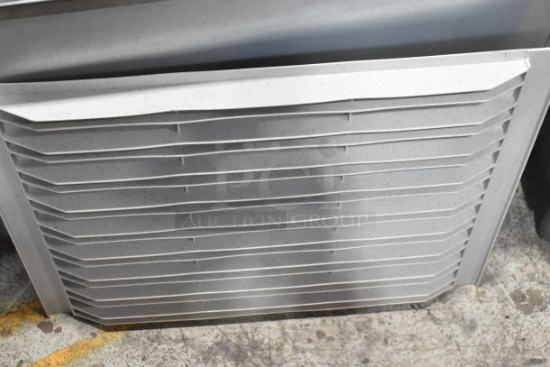 Delfield Commercial Cold Pan Drop-In, 115V, 1 Phase. Gray speckled exterior. Ideal for maintaining food temperature.