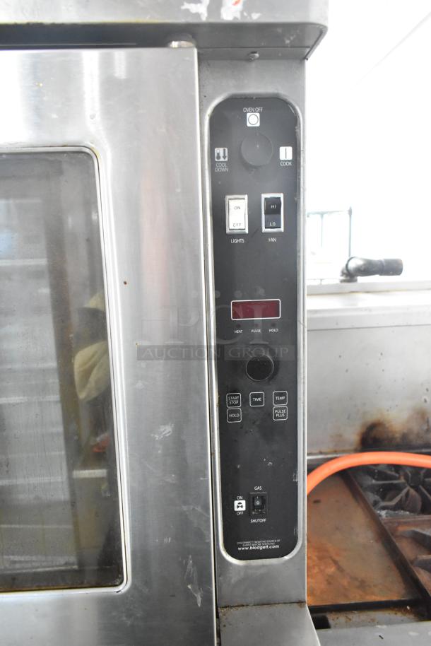2016 Blodgett DFG-100-3 commercial convection oven, view-through doors, thermostatic controls, on casters, good condition.